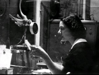 Maria Tersa als anys trenta, quan es va convertir en la primera veu femenina de Ràdio Lleida RÀDIO LLEIDA