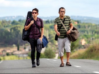 Romero i Buenafuente, en una de les escenes de la pel·lícula que s'han rodat a la comarca de la Garrotxa. EL PREGÓN