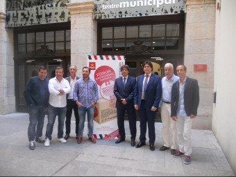 Els germans Roca , juntament amb els organitzadors i l'alcalde de Girona i el president de la Diputació. U.C