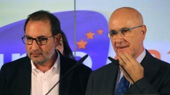 Ramon Espadaler i Josep Antoni Duran i Lleida van comparèixer a la seu d'Unió per valorar els resultats dels socialcristians ELISABETH MAGRE