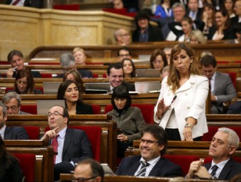 Una imatge del Parlament de l'anterior mandat, amb alguns diputats que no repeteixen (Sánchez–Camacho, Núria Parlón, Rocío Martínez-Sampere i Toni Font, en primer terme).  ARXIU