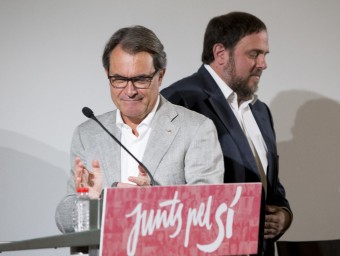 Oriol Junqueras i Artur Mas, durant un acte de la campanya electoral de Junts pel Sí ALBERT SALAMÉ