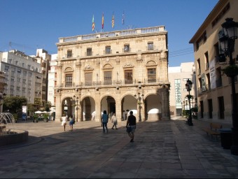Plaça de l'Ajuntament de Castelló de la Plana. ESCORCOLL