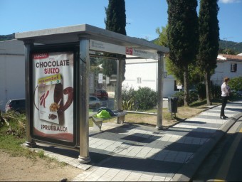 Una de les parades d'Argentona per on passa la línia d'autobus que va fins a Granollers passant per La Roca. LL. ARCAL