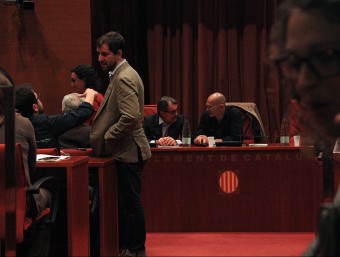 Artur Mas i Raül Romeva, abans de l'arribada de Junqueras i l'inici de la reunió del grup parlamentari de Junts pel Sí ACN