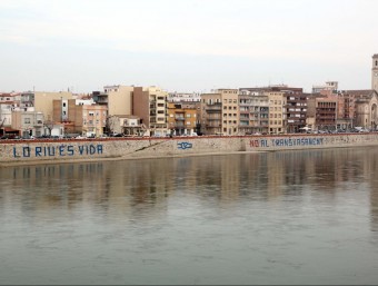 La revisió del pla de conca de l'Ebre preveu un cabal inferior als 100 metres cúbics per segon a Tortosa la major part de l'any. JUDIT FERNÀNDEZ