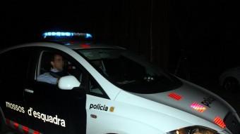 Un cotxe dels Mossos trasllada el tresorer de CDC, Andreu Viloca, dels jutjats del Vendrell a la presó, aquest dijous al vespre ACN