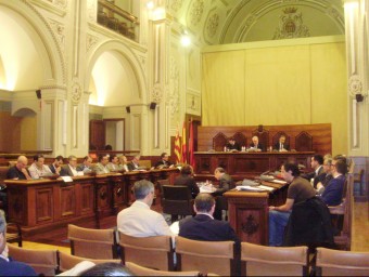 El ple de la Diputació de Tarragona celebrat ahir va acordar donar suport als encausats pel 9-N JOSEP CARTANYÀ