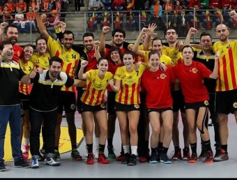 La selecció catalana celebra el cinquè lloc en el mundial de Bèlgica FCK