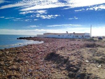 Les últimes llevantades han deixat el restaurant Los Vascos, a la Marquesa, envoltat d'aigua. L.M