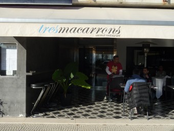 Façana del restaurant Tresmacarrons d'El Masnou que ha obtingut la primera estrella Michelin LLUÍS ARCAL