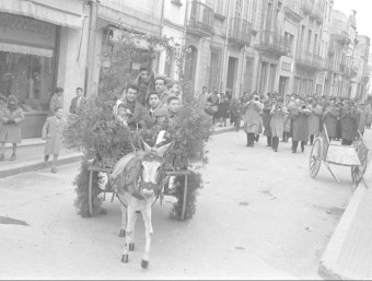 Sant Antoni Abad de l'any 1957. Una de les imatges del fons Antoni Poch de l'Arxiu Municipal de Malgrat FONS ANTONI POCH