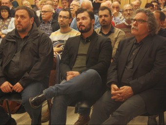 El president d'ERC, Oriol Junqueras, i els candidats al Congrés Gabriel Rufián i Joan Tardà, aquest divendres a Barberà del Vallès ACN