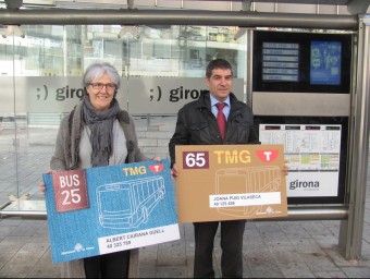 Maria Mercè Roca (ERC-MES) i Joan Alcalà (CiU) en la presentació de les targetes D.V