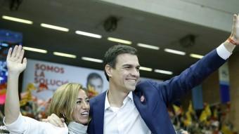 Pedro Sánchez i Carme Chacón, durant el míting de final de campanya a Barcelona EFE