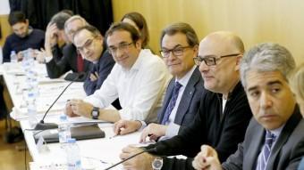 Artur Mas i Francesc Homs durant la reunió de l'executiva nacional de CDC, aquest dilluns EFE