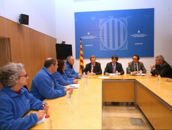 Puigdemont va presidir la reunió d'ahir entre el Govern i la Plataforma en Defensa de l'Ebre, que va tindre lloc a la seu de la Delegació. ACN