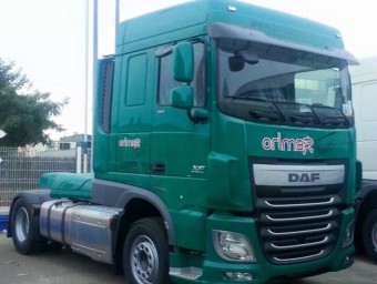 El vehicle sostret de l'empresa Orimar, que és de color verd, de la marca DAF i amb matrícula 4863JLH EL PUNT AVUI