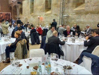 El jurat del concurs internacional Grenaches du Monde van triar els millors vins. EL PUNT AVUI
