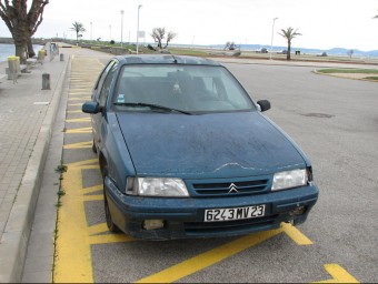 El Citroën ZX de la dona estaba estacionat a la zona del pàrquing del passeig. Ò. PINILLA