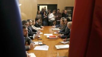 Els equips negociadors de C's i PSOE, reunits aquest dimecres al Congrés EFE