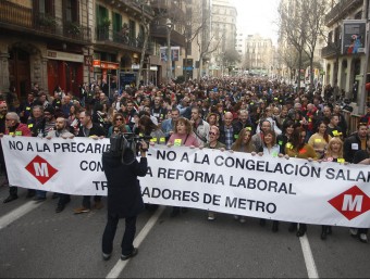 Capçalera de la protesta dels treballadors del metro, aquest dilluns a Barcelona ORIOL DURAN