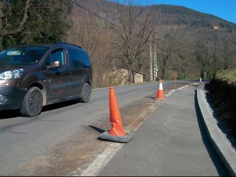 La cuneta americana de la carretera de la Pinya, que ha construït la Diputació. R. E