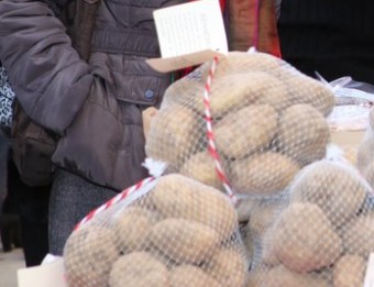 L'edició del 2015 va rebre prop de 6.000 visitants i s'hi van vendre uns 15.000 quilos de patates o trumfos. CONSELL COMARCAL DEL SOLSONÈS