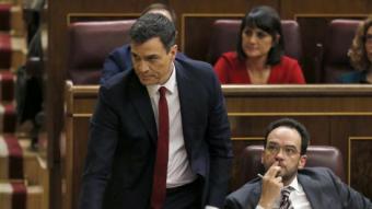 Pedro Sánchez, candidat a la investidura, pronuncia el seu vot, aquest divendres al Congrés