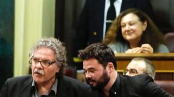 Els diputats d'Esquerra Joan Tardà i Gabriel Rufián, ahir al Congrés EFE / BALLESTEROS