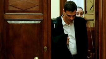 Pedro Sánchez, ahir, a la sortida de l'hemicicle, després d'haver rebut una segona negativa a ser investit efe