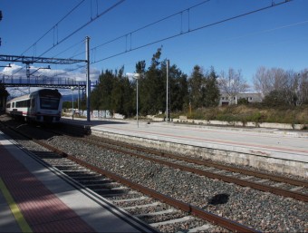 L'accident es va registrar al migdia a les vies d'accés a l'estació del ferrocarril de Vila-seca SÍLVIA JARDÍ / ACN