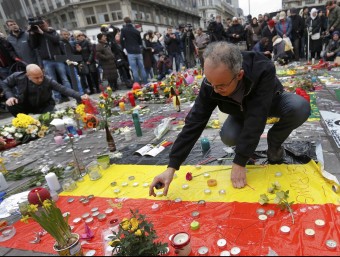 Milers de persones han homenatjat a Brussel·les les víctimes REUTERS
