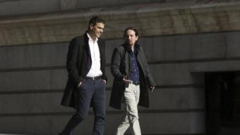 Pedro Sánchez i Pablo Iglesias, abans d'entrar a la reunió EFE