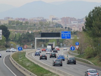 Tram de la C-58 entre Sant Quirze i Sabadell en direcció a Barcelona que s'ha d'ampliar amb un tercer carril J.A