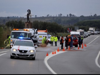 El tram de l'accident, que va tenir lloc al quilòmetre 763 de l'N-II, a l'altura d'un trencall per anar a Masarac i a la base militar de Sant Climent Sescebes. MANEL LLADÓ