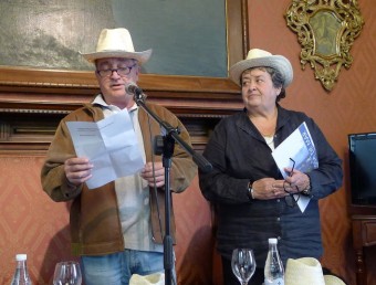 El regidor de Cultura, Sergi Bruna, amb l'alcaldessa, Gisela Saladich, en la presentació, ahir. N. FORNS