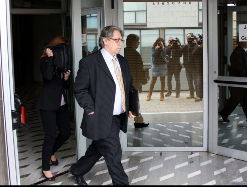 David Duaigües surt del jutjat després de la vista que es va celebrar ahir a Lleida. ACN