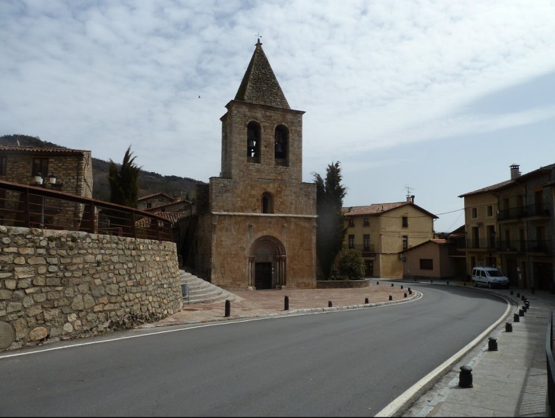 L'església de Llanars, a pocs metres de l'Ajuntament i de la cooperativa, on ara ha arribat la xarxa. J.C