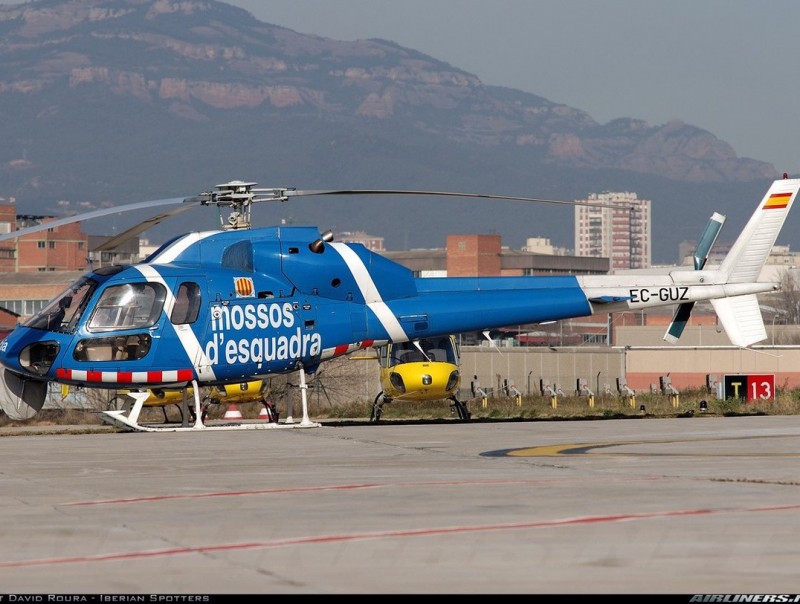Imatge d'arxiu d'un helicòpter dels Mossos EL PUNT