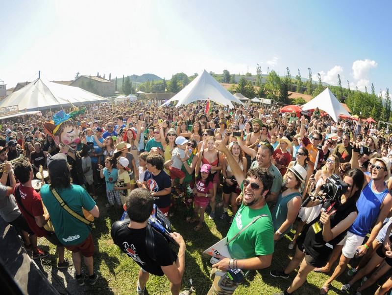 Més de 5.000 persones assisteixen al festival. VIBRA