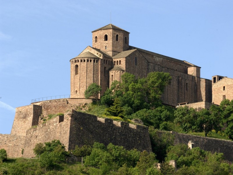 Una perspectiva del Castell de Cardona, que acull la Col·legiata de Sant Vicenç ARXIU