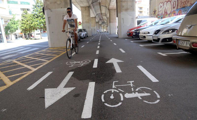 Alcalà reclama paciència amb el carril bici a Girona | Jordi Nadal | girona  | Urbanisme | El Punt Avui
