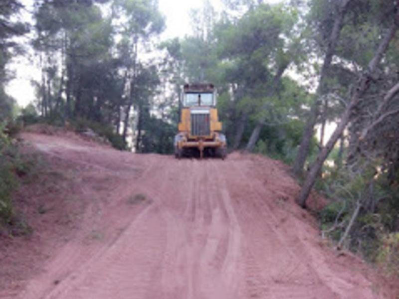 Millores en els camins per prevenir focs Arxiu