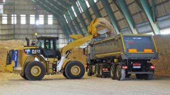 Iberpotash ja transporta mineral extret de Sallent, que cessarà la seva activitat, cap a les instal·lacions de Súria C. OLIVERAS