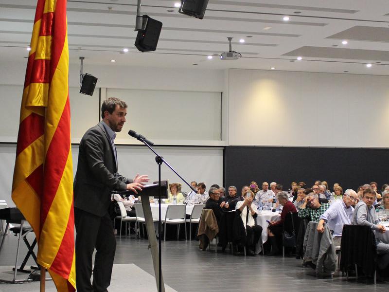 El conseller de Salut, Antoni Comín, va clausurar la vetllada amb una crida a la unitat dels partits i la societat civil N. B
