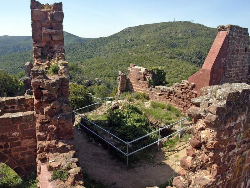 L'adequació del camí d'accés al castell d'Eramprunyà és una de les accions previstes al pressupost JUANMA RAMOS