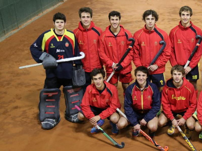 Els 14 catalans que formen part de la plantilla de la selecció sub-21 espanyola que disputa el mundial de l'Índia ORIOL DURAN