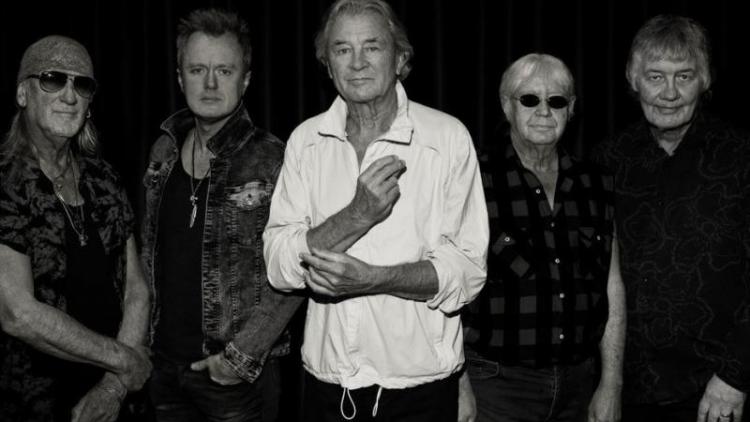 Roger Glover, Simon McBride, Ian Gillan, Ian Paice i Don Airey, actuals membres de Deep Purple