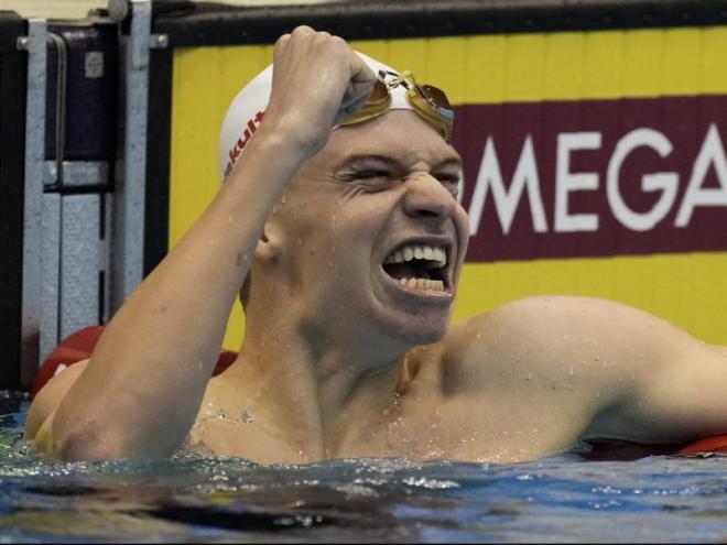 El rugit de Léon Marchand , quan fa un any va batre el llegendari rècord de Michael Phelps en els 400 m estils del mundial de Fukuoka